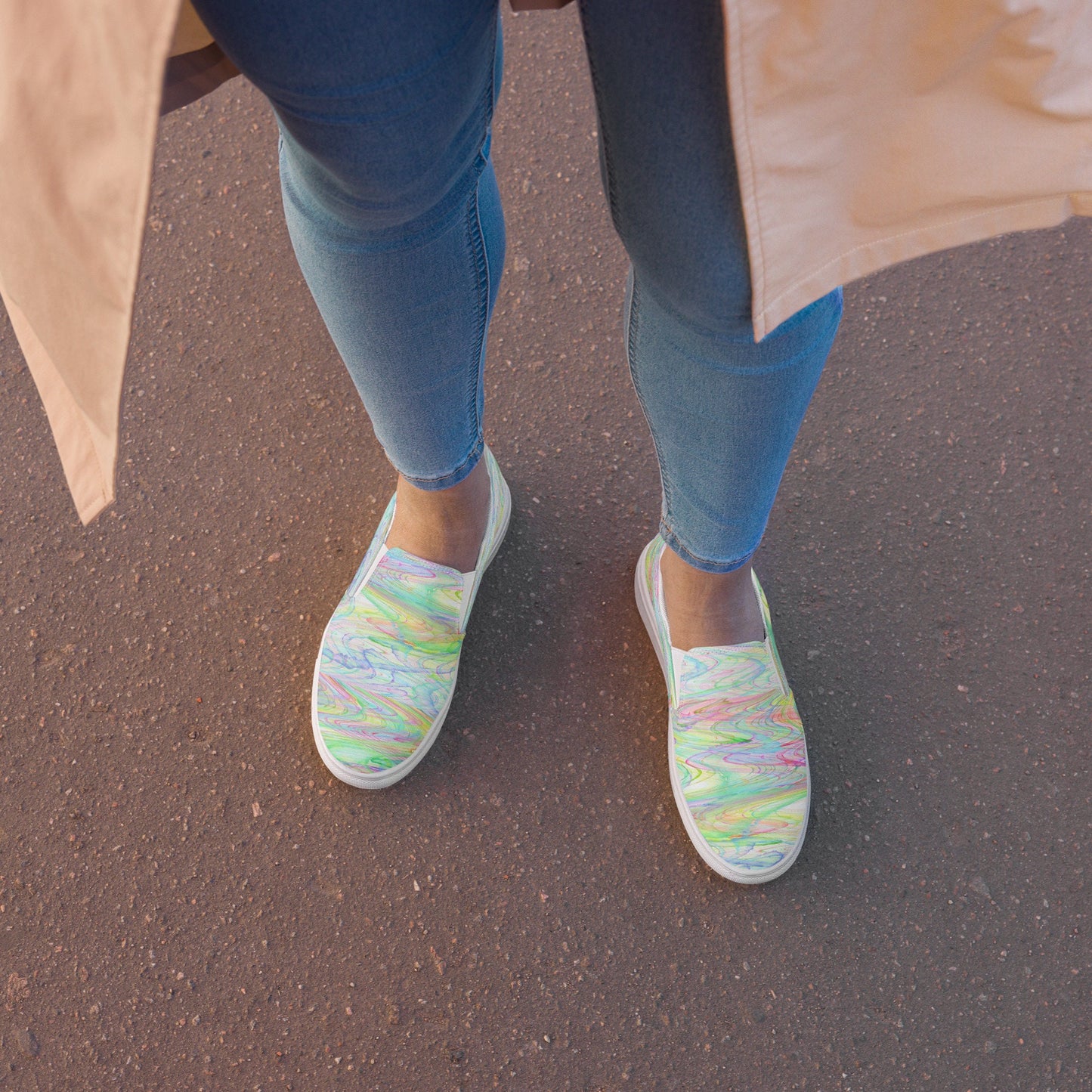 Watercolor Waves Women’s slip-on canvas shoes