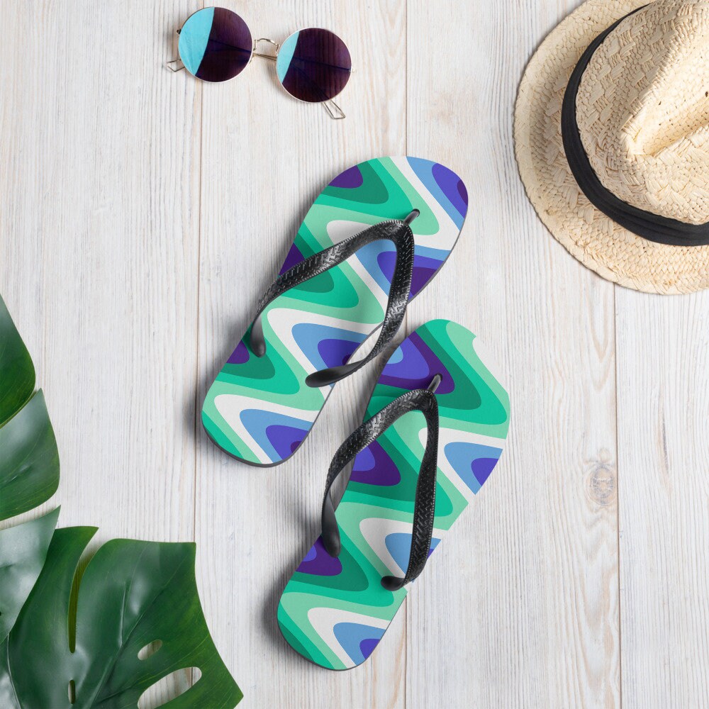 Gay Men’s Pride Flag Flip-Flops
