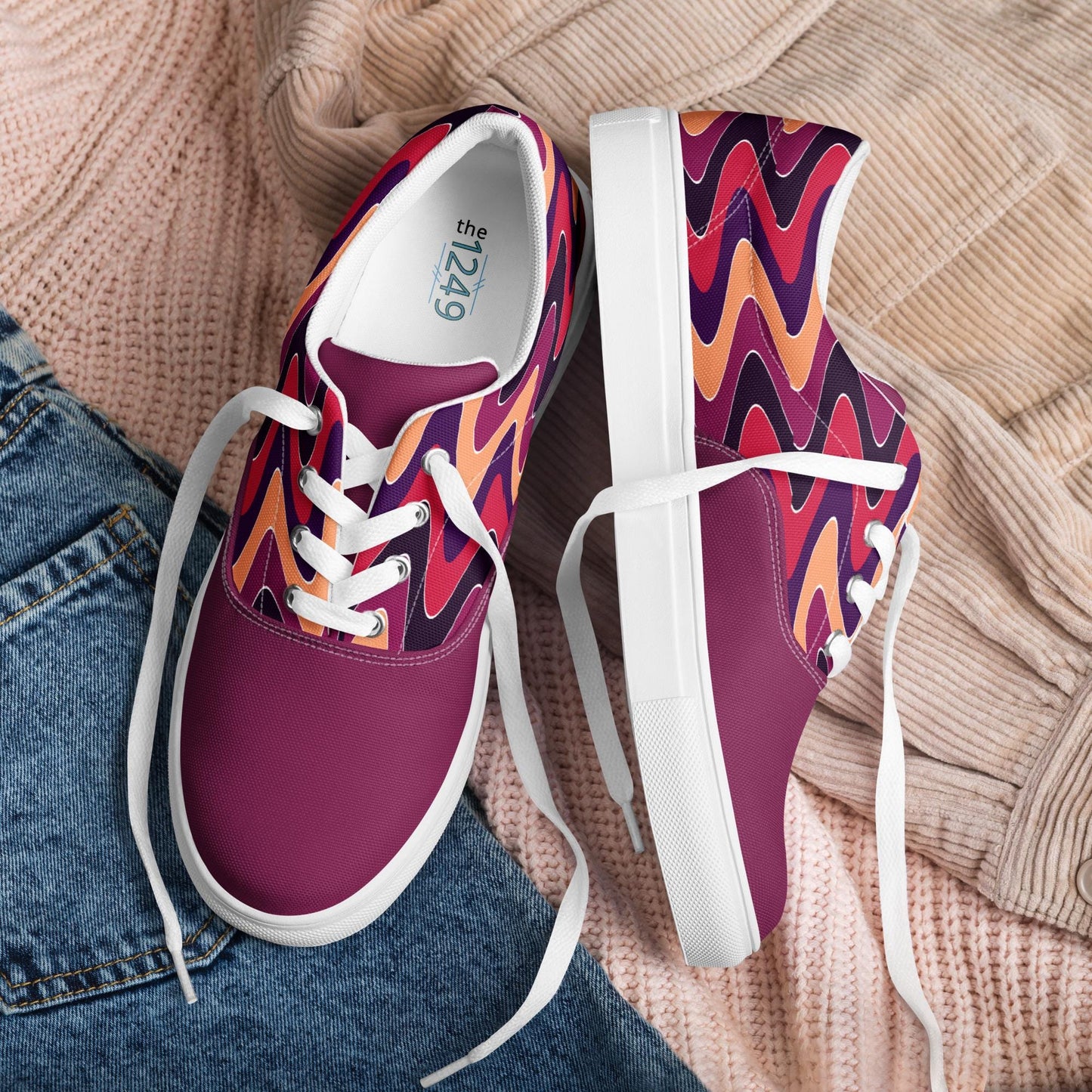 Hocus Pocus Waves Women’s lace-up canvas shoes